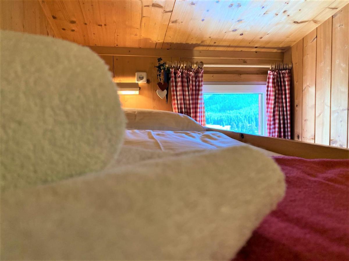 ホーエンタウアーン Uriges Chalet Auf Ueber 1250M +Dampfbad +Netflix!ヴィラ エクステリア 写真