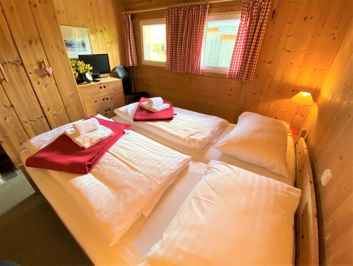 ホーエンタウアーン Uriges Chalet Auf Ueber 1250M +Dampfbad +Netflix!ヴィラ エクステリア 写真