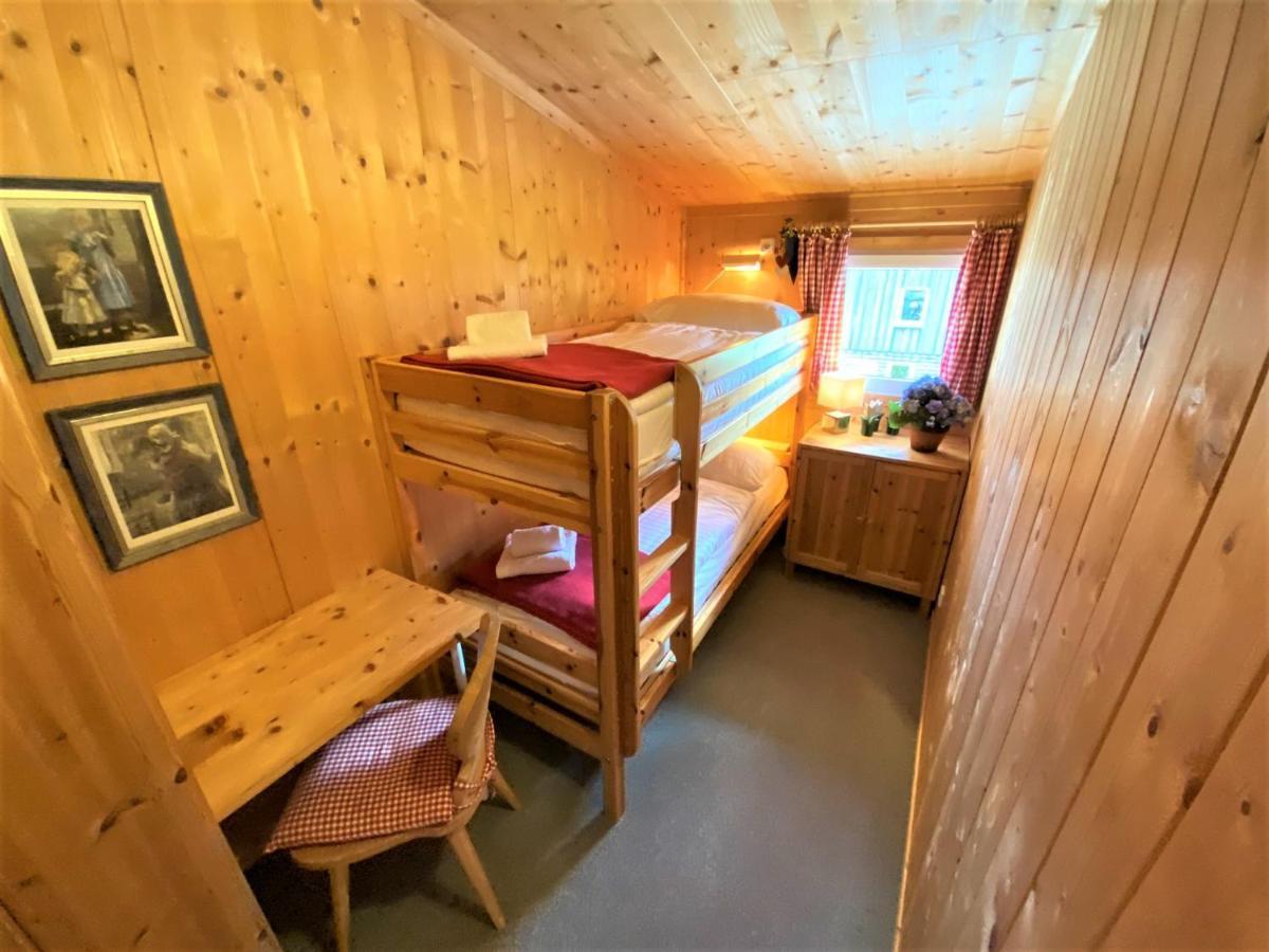 ホーエンタウアーン Uriges Chalet Auf Ueber 1250M +Dampfbad +Netflix!ヴィラ エクステリア 写真